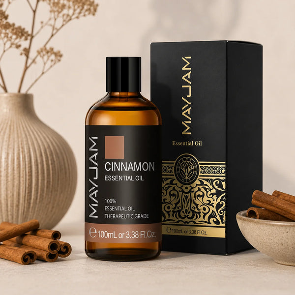 100 ml fahéj illóolaj borostyánszínű üvegben fekete díszdoboz mellett