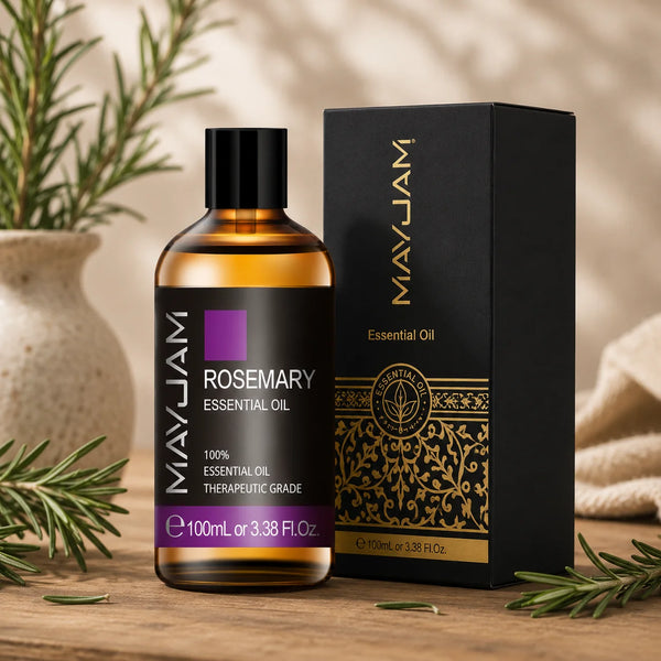 100 ml-es rozmaring illóolaj borostyánszínű üvegben fekete kupakkal és fekete prémium díszdobozzal